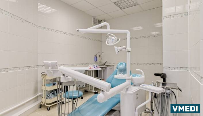 Стоматологическая клиника ЮлиСТОМ на Поликарпова